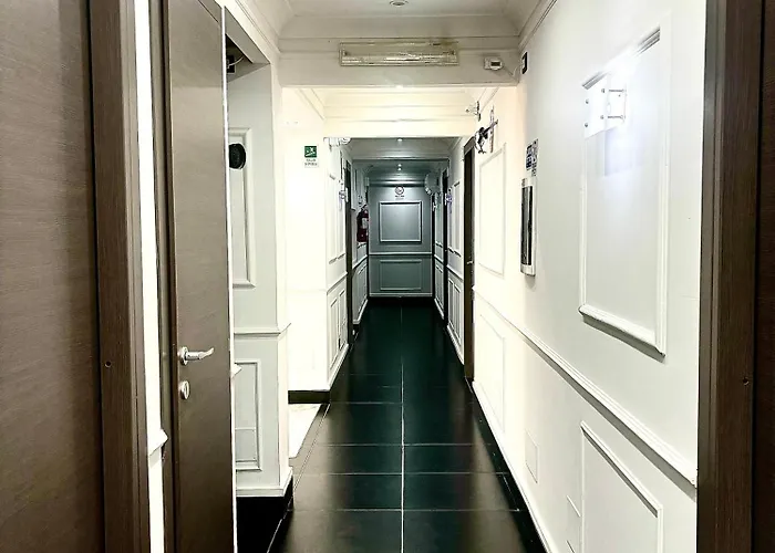 Hostel Palace *