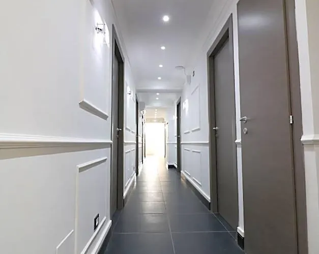 Palace Albergue